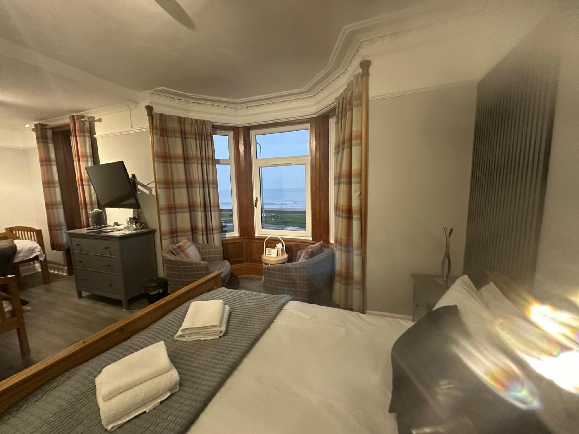 The Cairns Leven Hotel Leven  Bagian luar foto